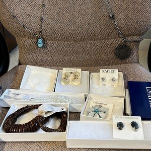 Jewelry assortment! 4 necklaces, 3 clip earrings and a brooch